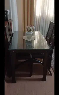 میز ناهار خوری ۴ نفره
