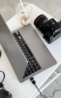 ادمین و سناریو نویس