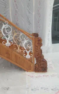 اجرای انواع نرده های چوبی و کف پله های چوبی