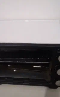 توسترشیشه شکسته