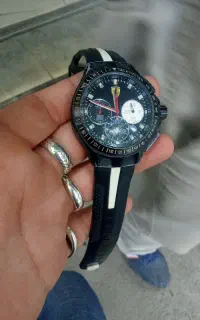 ساعت.سه موتور.فراری