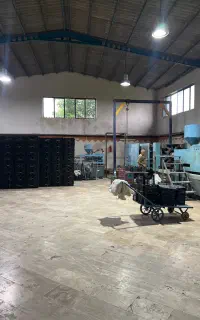 سرایداری همراه با کار