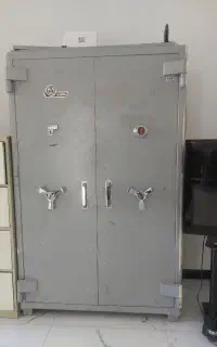 گاوصندوق ایران کاوه مدل ۲۰۰۰