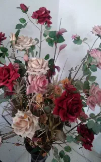 گل مصنوعی زیبا همراه با۸۰سانت گلدان