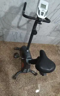 فروش یک دستگاه دوچرخه ثابت