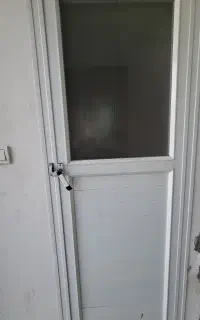 درب آلمینیومی سرویس بهداشتی با چارچوب