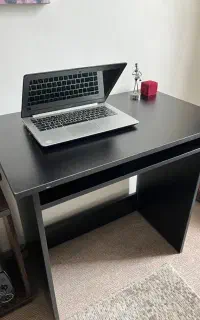 میز کامپیوتر و تحریر کم جا