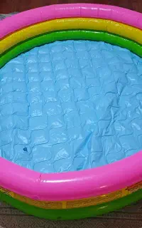 وان استخر بادی