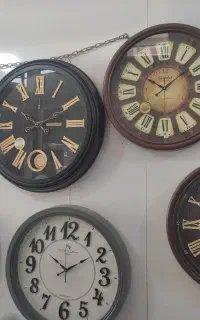 ساعت دیواری در مدل های مختلف