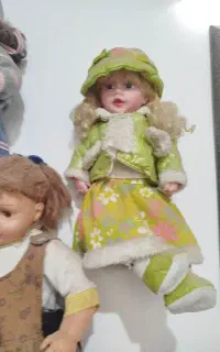 عروسک فروشی