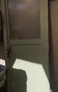 در سرویس بهداشتی ۶۰×۱۷۰