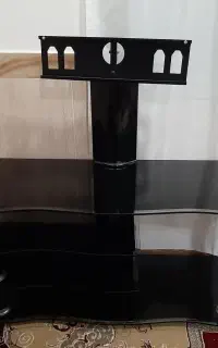 میز تلویزیون در حد نو