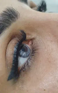 تخفیف کاشت مژه و لیفت ابرو