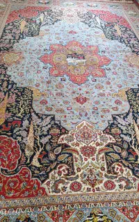 فرش وموکت وپشتی