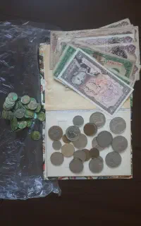 اسکناس وسکه شاهی وجمهوری