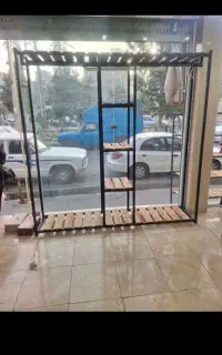 رگال۶ عدد ۰پیشخوان و مانکن