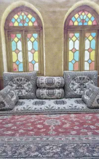 خان سالار و ست سنتی پشتی و تشک و متکا