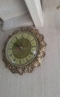 ساعت و قلیون برنزی