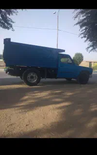 نیسان جکی لبه دار . حمل مصالح ساختمانی ماسه شن