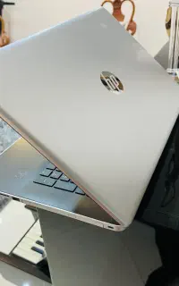 لپ تاپ‌Hp کمیاب ۱۷.۵ اینچی نسل ۸ هارد ۱ ترا درحداک