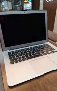 مکبوک ایر ویندوز 11