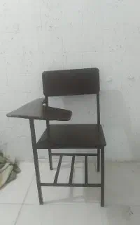 صندلی دسته دار سالم
