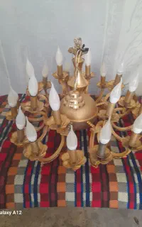 لوستر ۸ شاخه ۲۴ شعله برنجی در حد نو