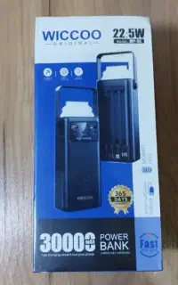 پاور بانک 30 هزار فست شارژ دارای چراغ قوه ۴ کابل