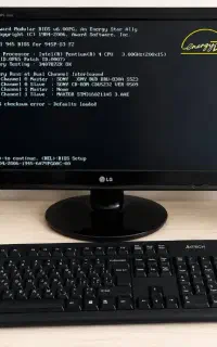 کیس وصفحه مانیتور و بلند کو  صفحه کلید