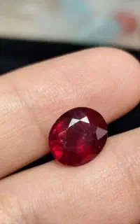 انگشتر یاقوت سرخ و توپاز سویسی سبزمعدنی