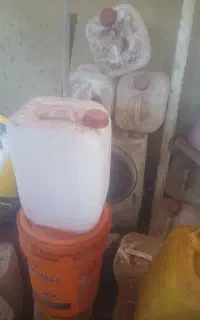 ۷۰عدد بشکه ۲۰لیتری