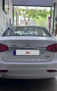 جک j4