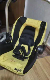 کریر و صندلی ماشین