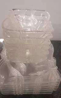 ظرف شیشه ای