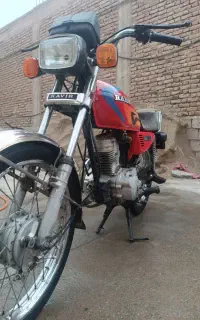 موتور سیکلت ۱۲۵
