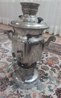 سماور نفتی.برنجی.نوستالژی آنتیک در حد 6لیتری