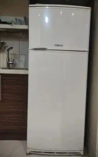 یخچال۱۴ فوت فیلور در حد نو