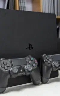 ps4 اسلیم +کپی خور +دو دسته