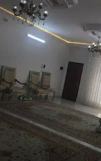 سلام یک خانم برای نظافت خونه