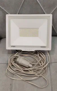 نورافکن الیدی ۱۰۰وات قوی درحدنو