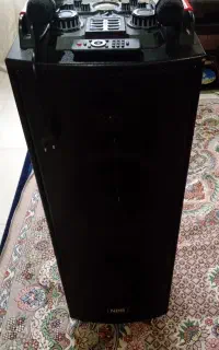 اسپیکر پارتی باکس