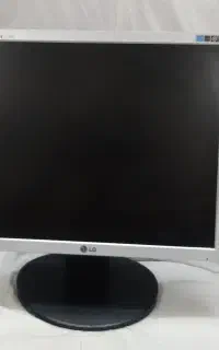 مانیتور  ۱۷ اینچ LG