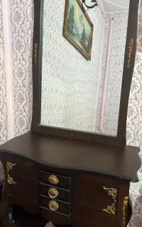 آینه و کنسول