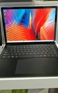 Laptop Surface لپ تاپ سرفیس سل ۱۱