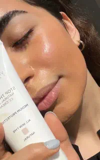 فیشیال و پاکسازی صورت (بانوان) با تخفیف ویژه