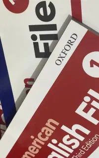 مدرس زبان انگلیسی به صورت مجازی