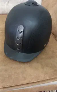 کلاه اسب سواری