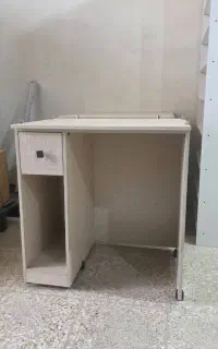 دو عدد میز کامپیوتر