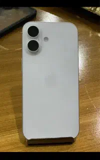 ایفون ۱۶ بی خط خش