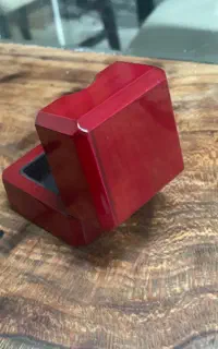 جعبه چوبی